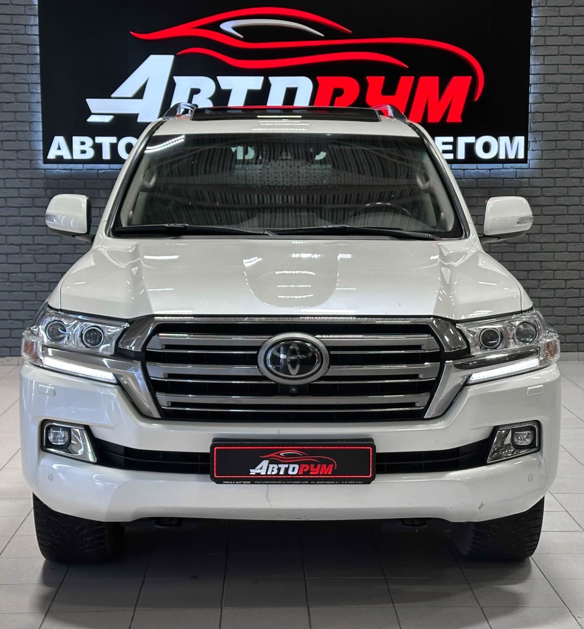 Toyota Land Cruiser 200 - 3